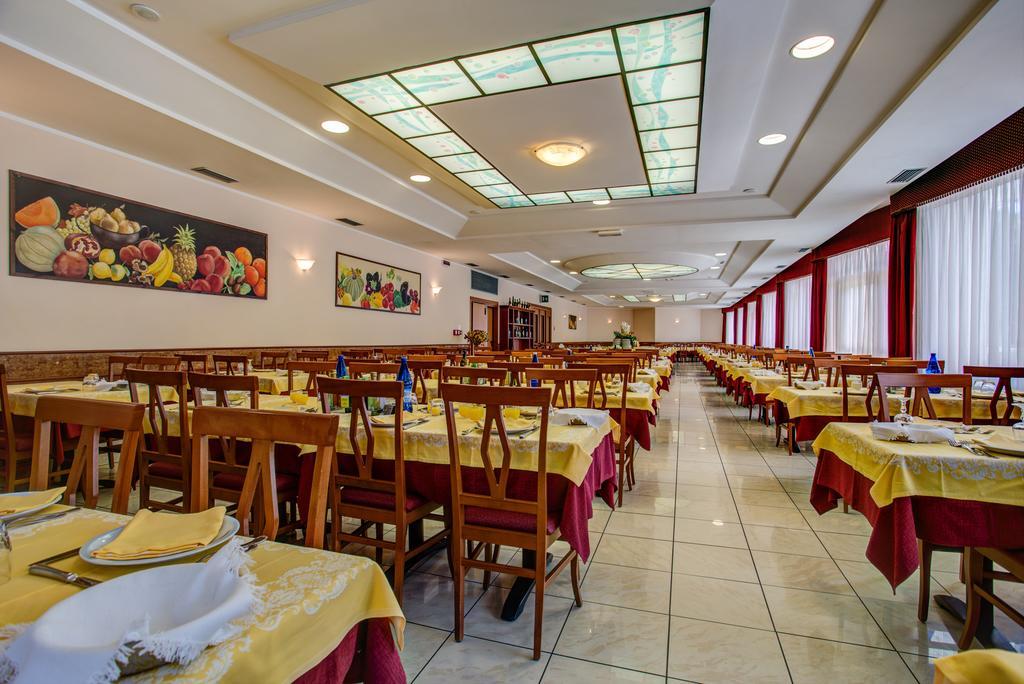 Hotel San Giorgio Milano Marittima Esterno foto