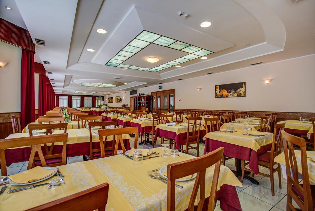 Hotel San Giorgio Milano Marittima Esterno foto