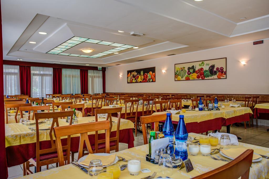 Hotel San Giorgio Milano Marittima Esterno foto