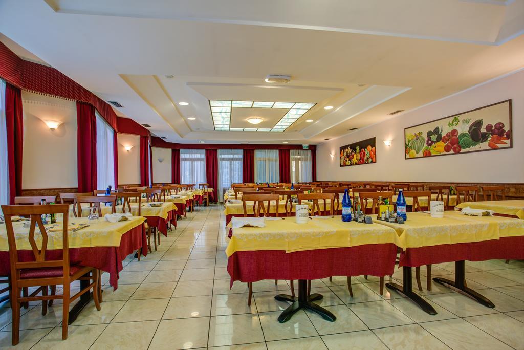 Hotel San Giorgio Milano Marittima Esterno foto