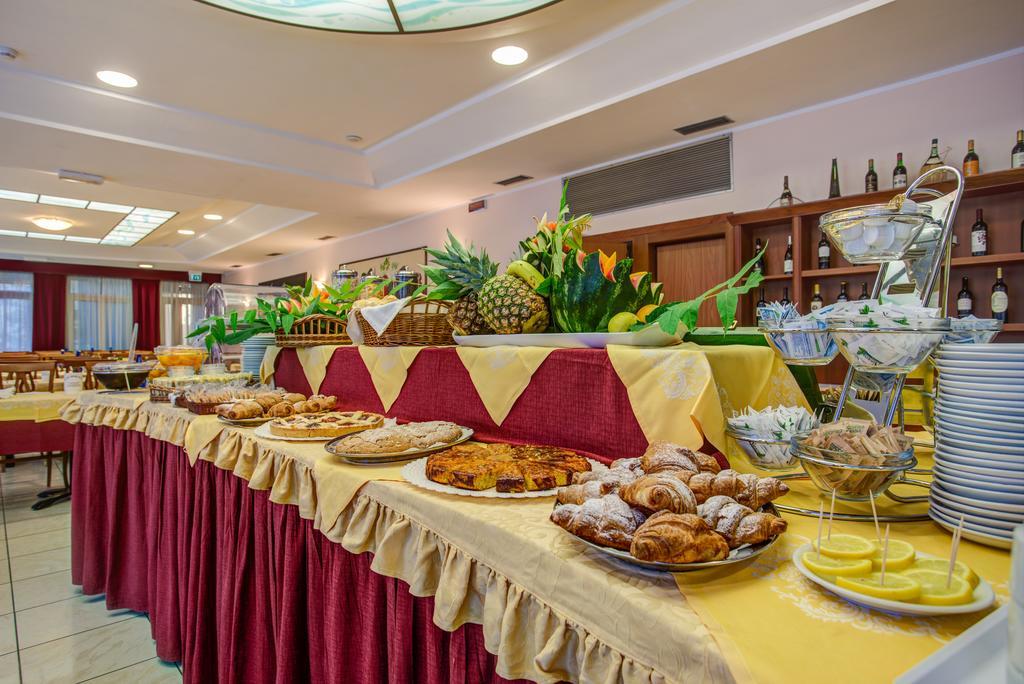 Hotel San Giorgio Milano Marittima Esterno foto