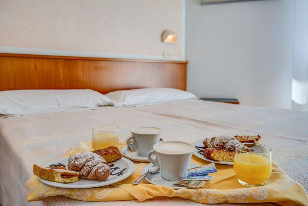 Hotel San Giorgio Milano Marittima Esterno foto